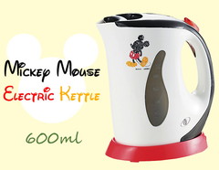 沸騰したら電源OFF！安心設計のミッキーマウス 電気ケトル（600ml）